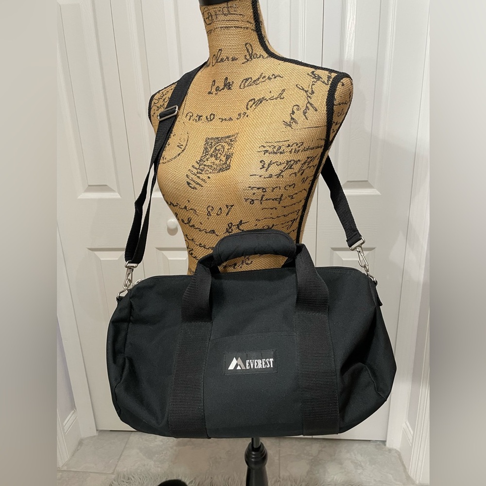 Everest Black Men's Duffel Bag